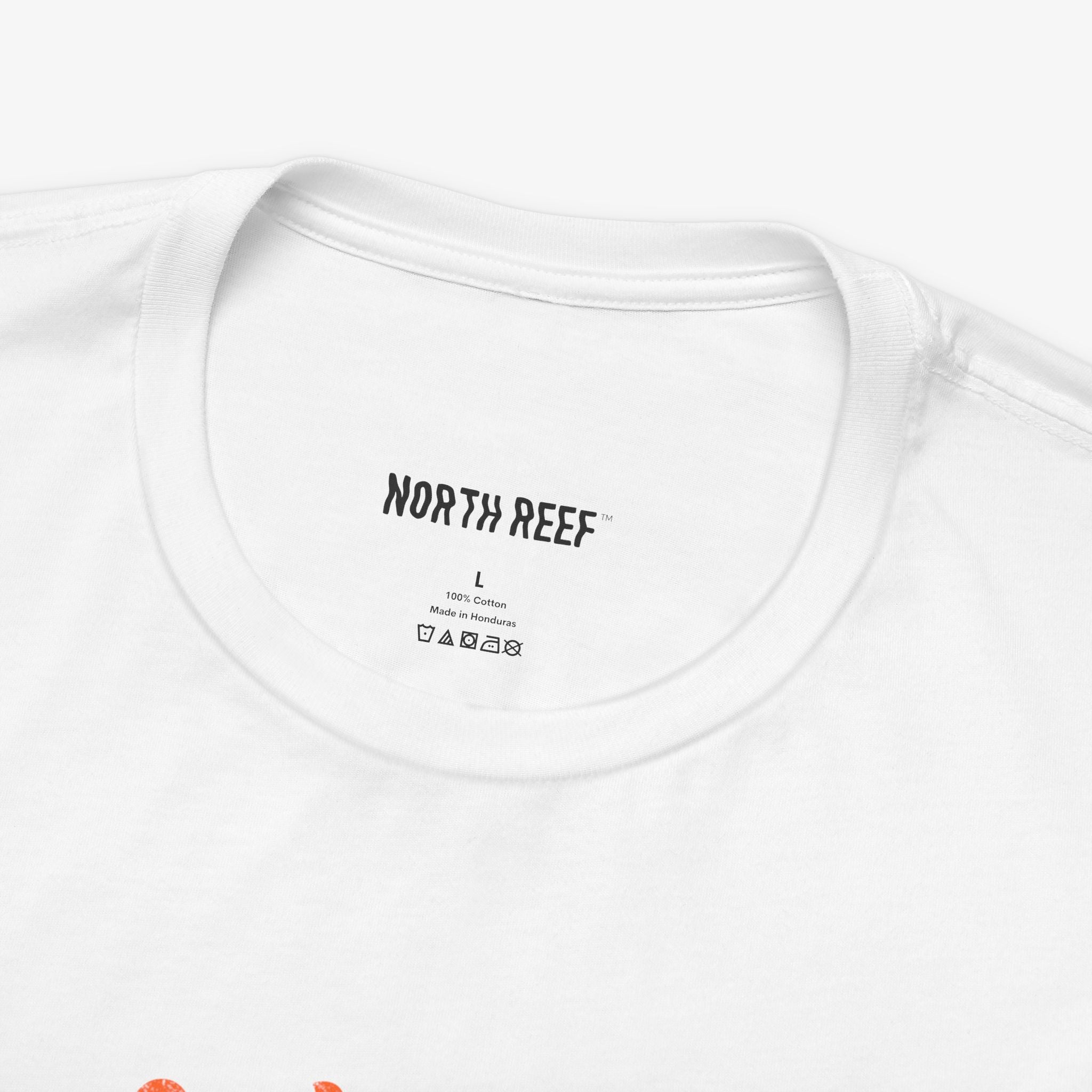 California essential T-shirt